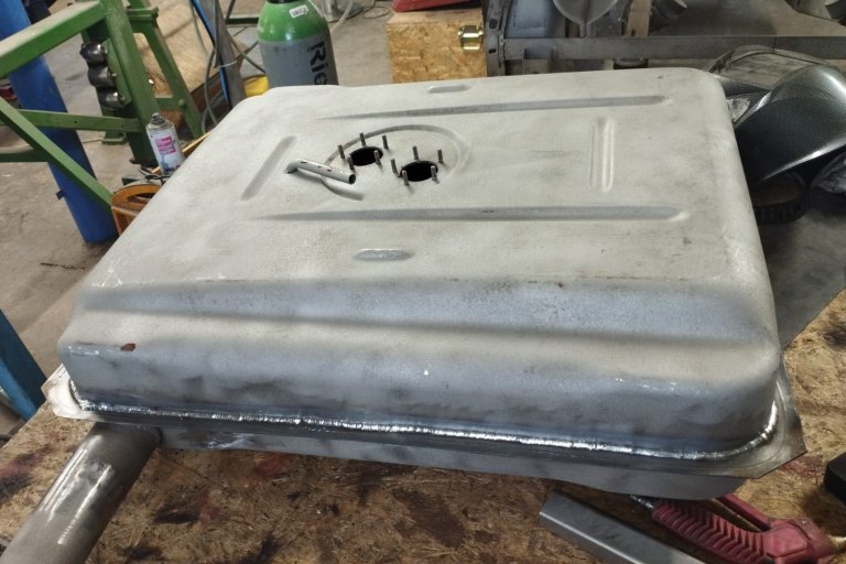 Zpětné sváření dílů - foto č. 12