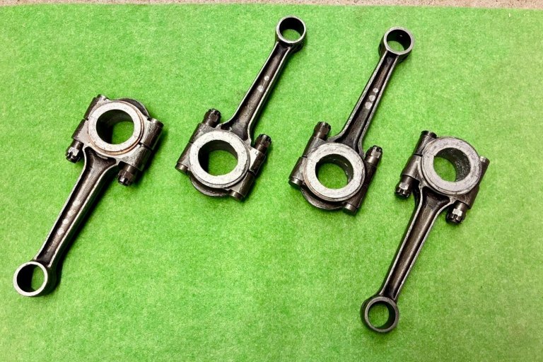 Nalité ojniční ložiska před obráběním - foto č. 9