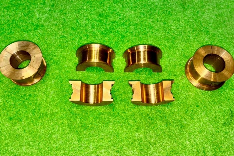 Polotovary nově vyrobených bronzových pánví - foto č. 6