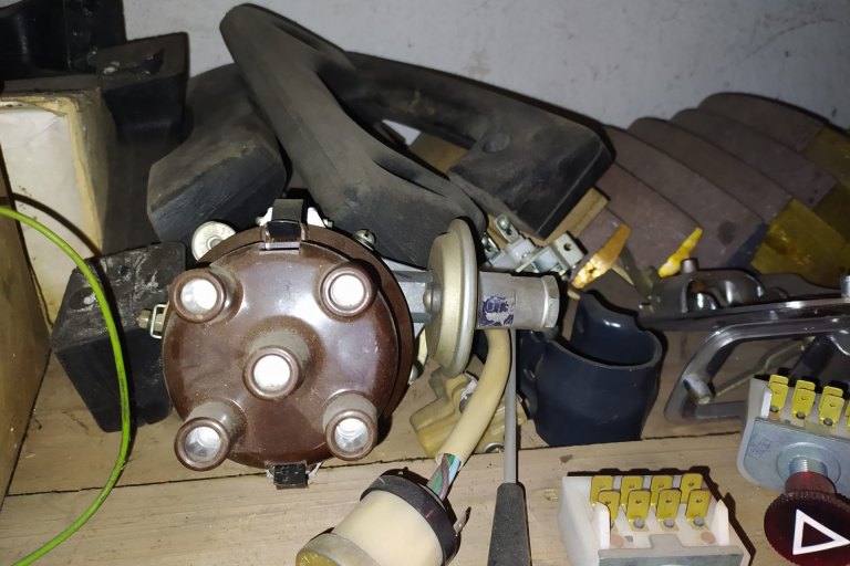 Náhradní díly Volha GAZ 24 - foto č. 4