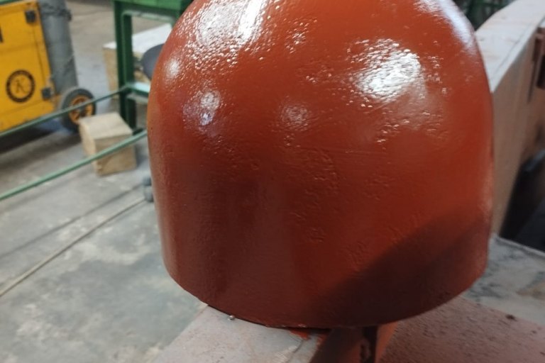 nádrž Jaguar - část nádrže po opravě natřená venkovním antikorozním nátěrem - foto č. 21