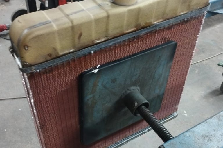 chladič Škoda MB - uchycení - foto č. 5