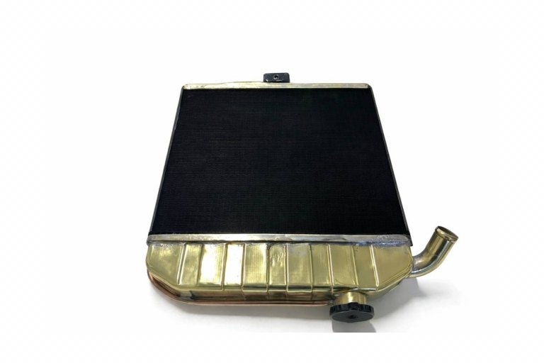 Chladič Škoda 100-100R leštěná vrchní a spodní vanička, ostatní černá barva - foto č. 3