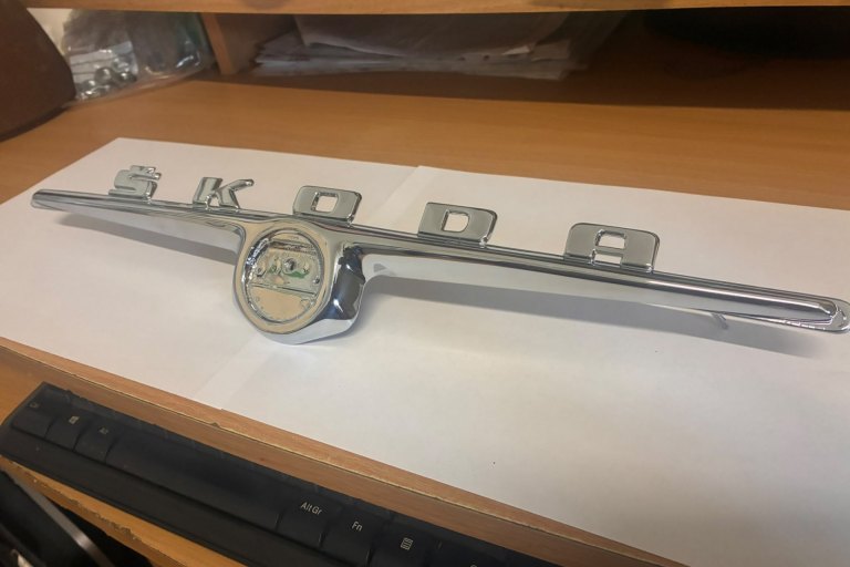 Chromování lišty a hliníkového nápisu ŠKODA pro vozy Škoda 1000 MB - foto č. 16
