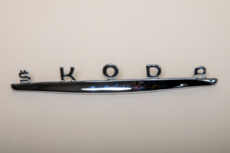 Chromování nápisu Škoda 1201 - foto č. 10